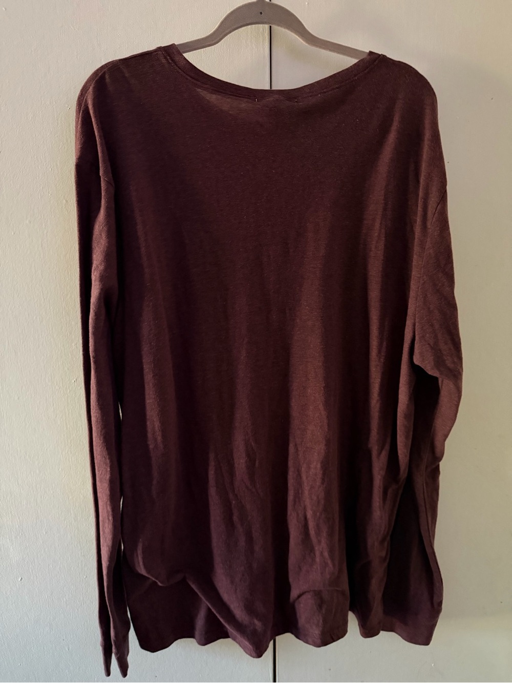 Threads 4 Thought Burgundy Henley Top - Picture 5 of 6